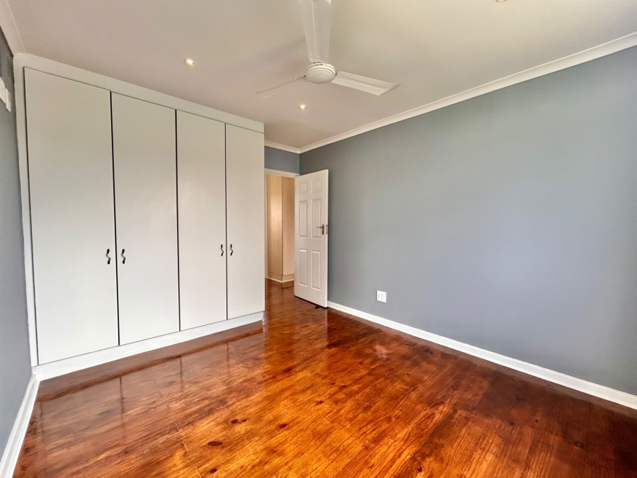 To Let 2 Bedroom Property for Rent in Zeekoevlei Western Cape